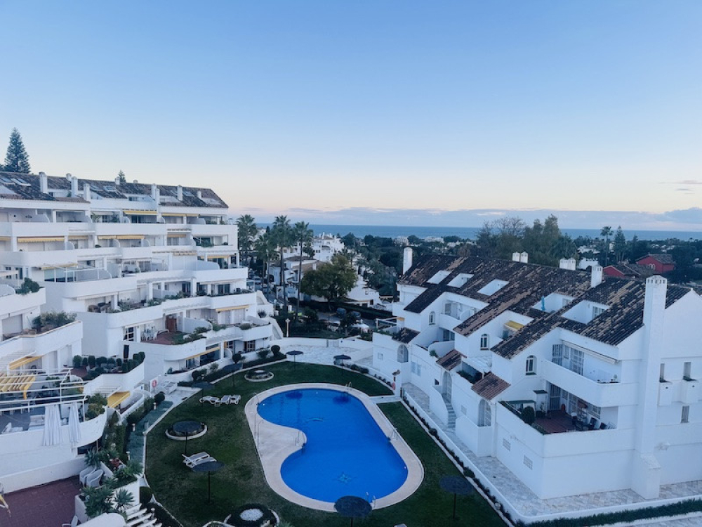 Penthouse de 3 dormitorios en El Dorado, Nueva Andalucia