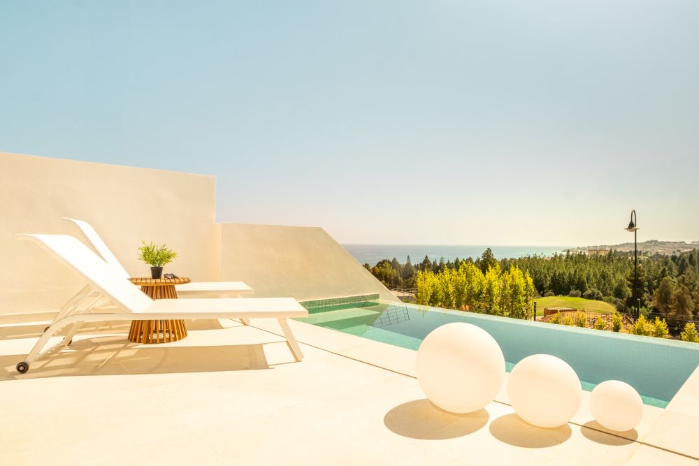 Soleia Living El Chaparral – Exclusividad, naturaleza y vistas al mar
